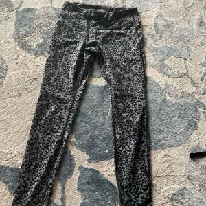 Nike drifit work out pants size M